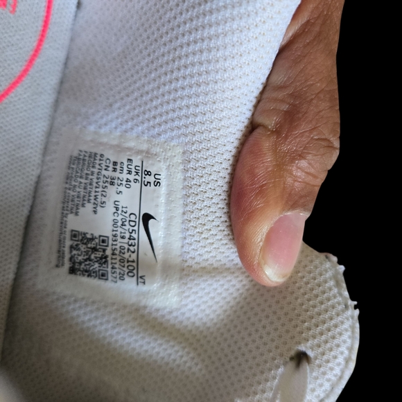 Nike Women's Athletic Shoes - White, Black, Pink - Picture 4 of 4